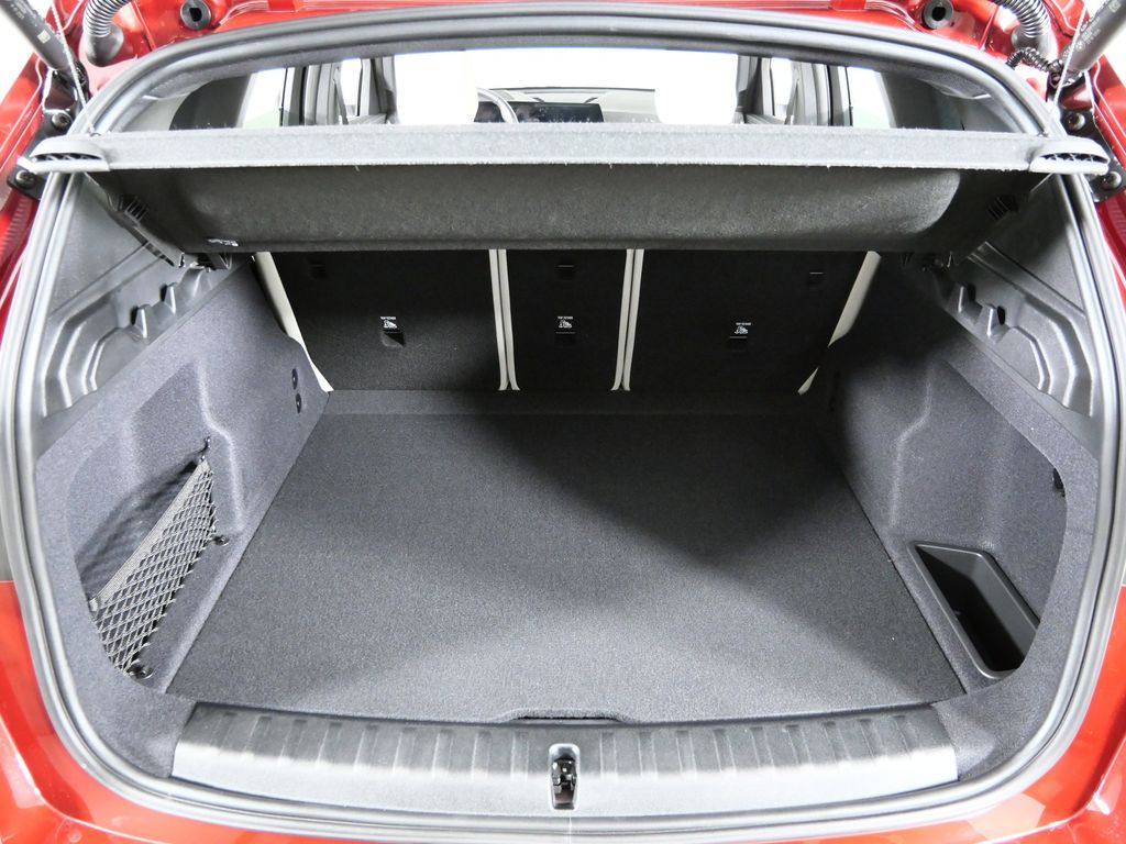 Thumbnail: 2026 BMW X1 - 31