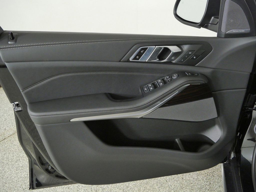 Thumbnail: 2026 BMW X5 - 34