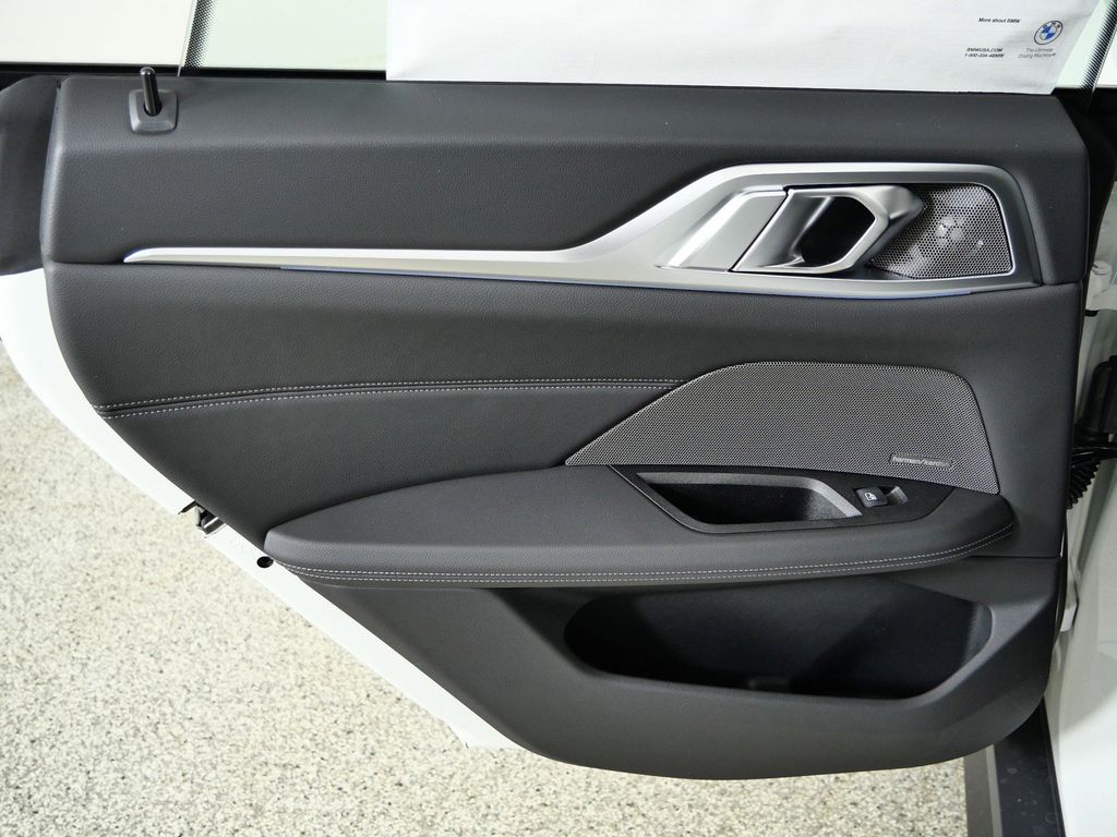 Thumbnail: 2026 BMW i4 - 29