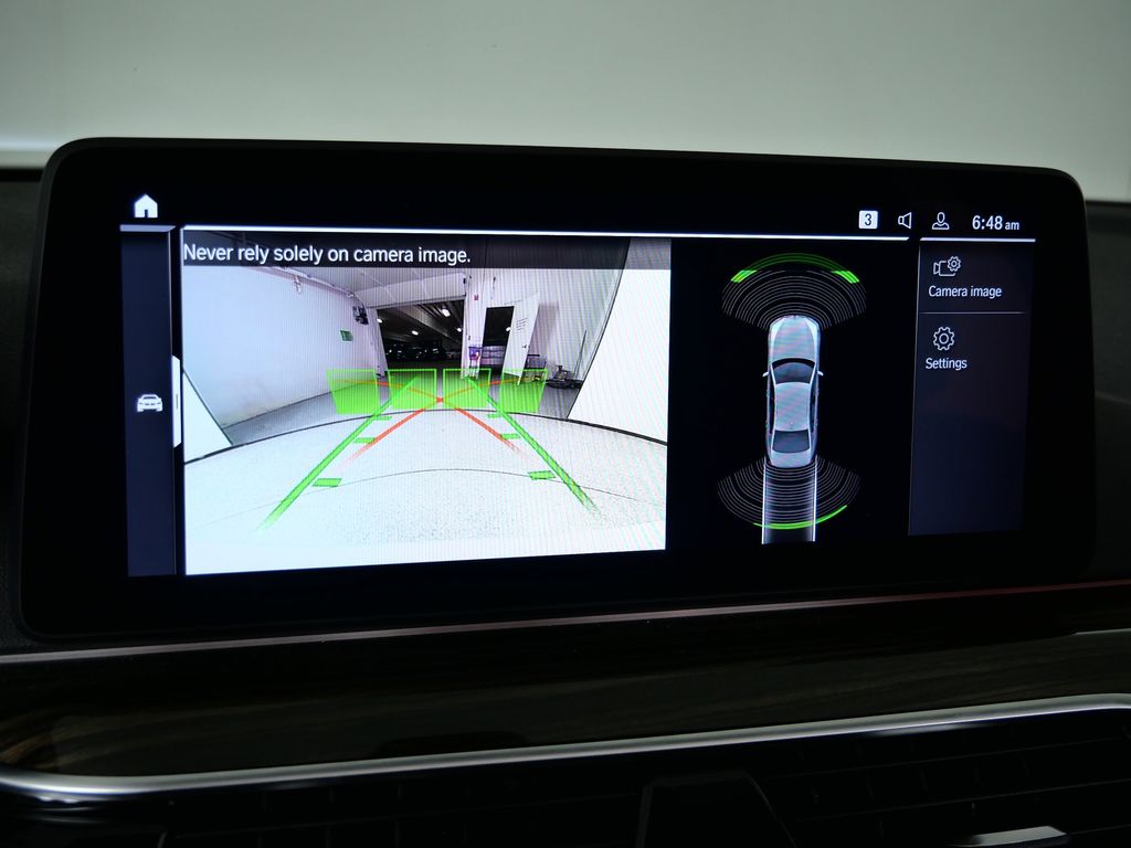 Thumbnail: 2022 BMW 5 Series - 50