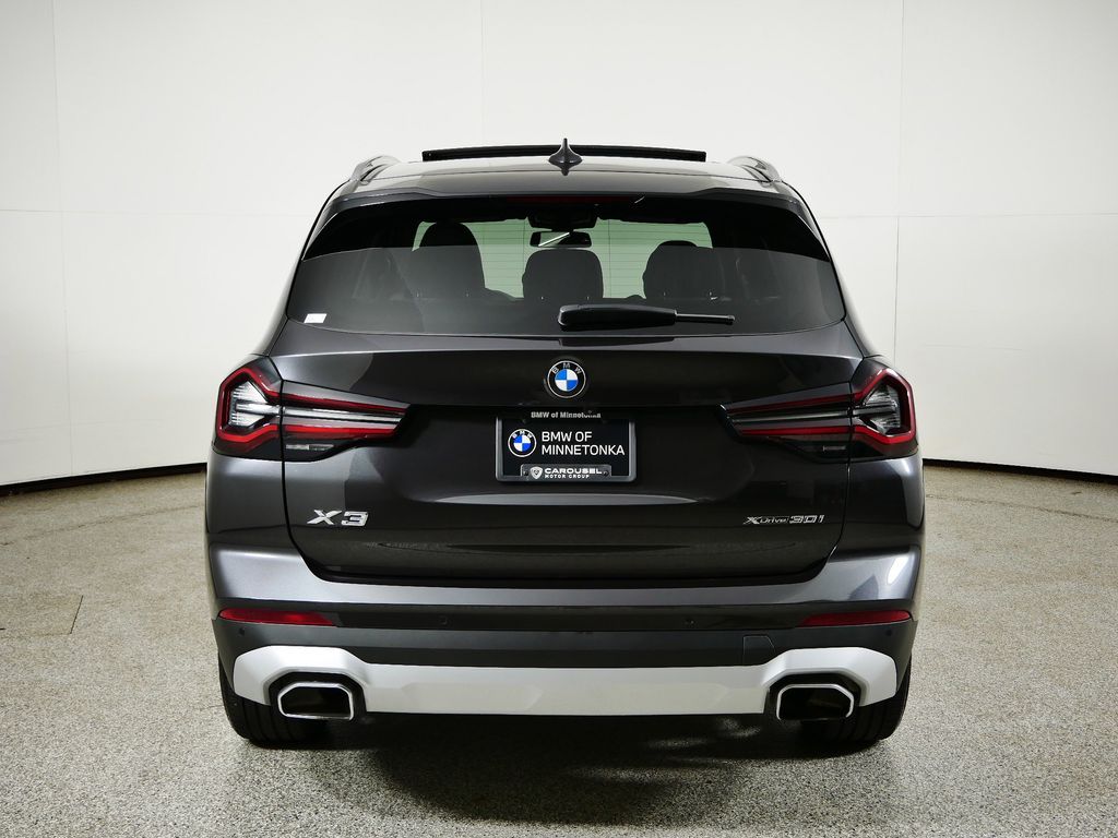 Thumbnail: 2024 BMW X3 - 11