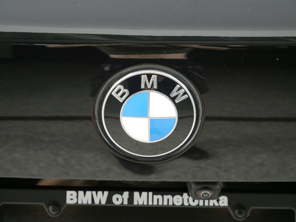 Thumbnail: 2021 BMW X5 - 12