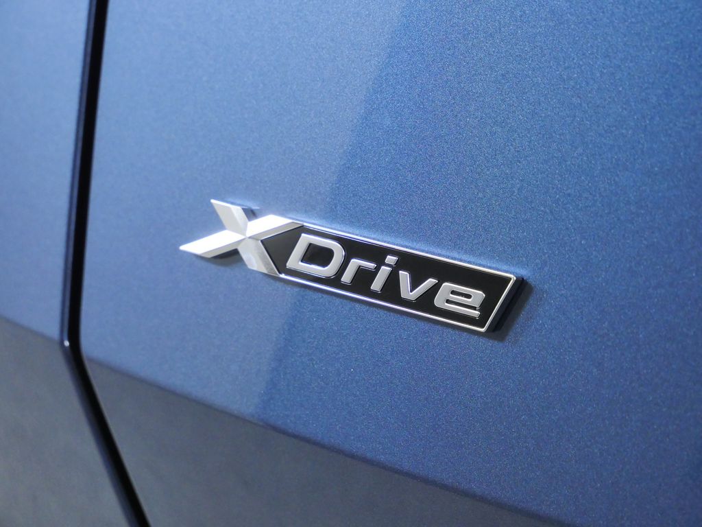 Thumbnail: 2026 BMW X3 - 13