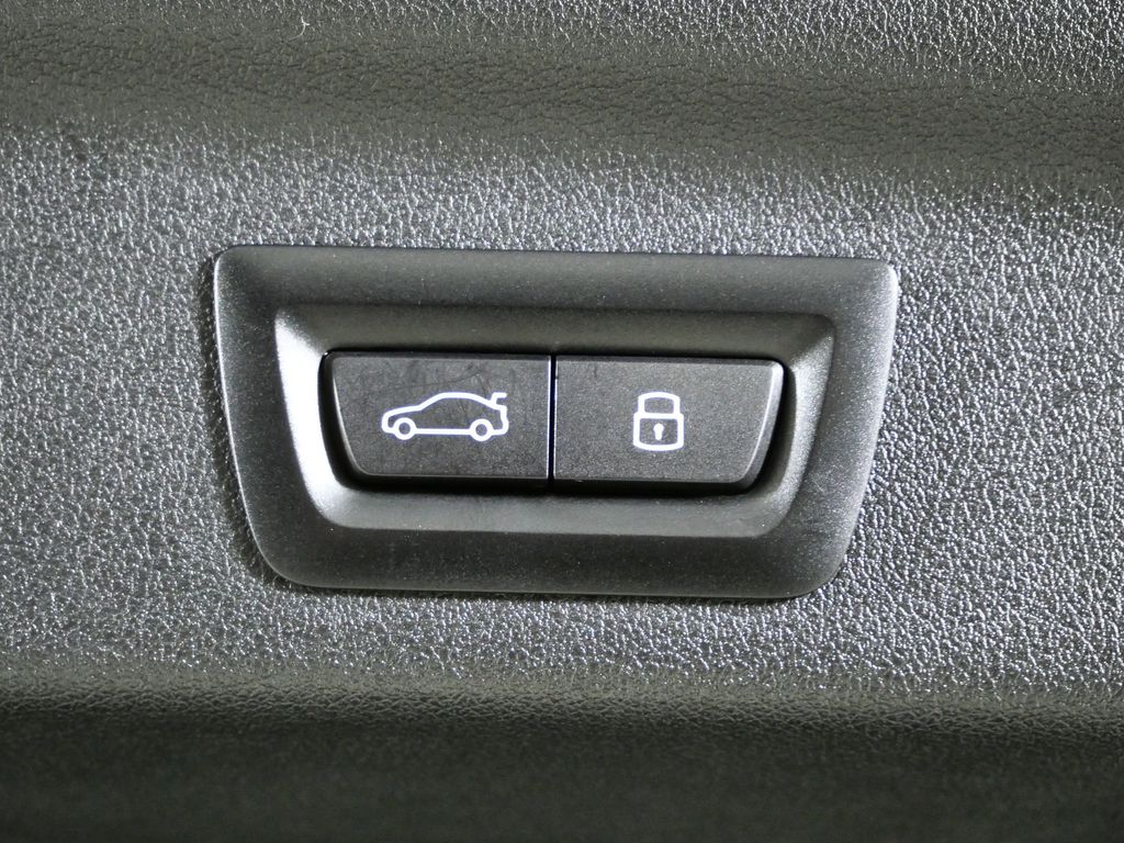 Thumbnail: 2023 BMW X1 - 32