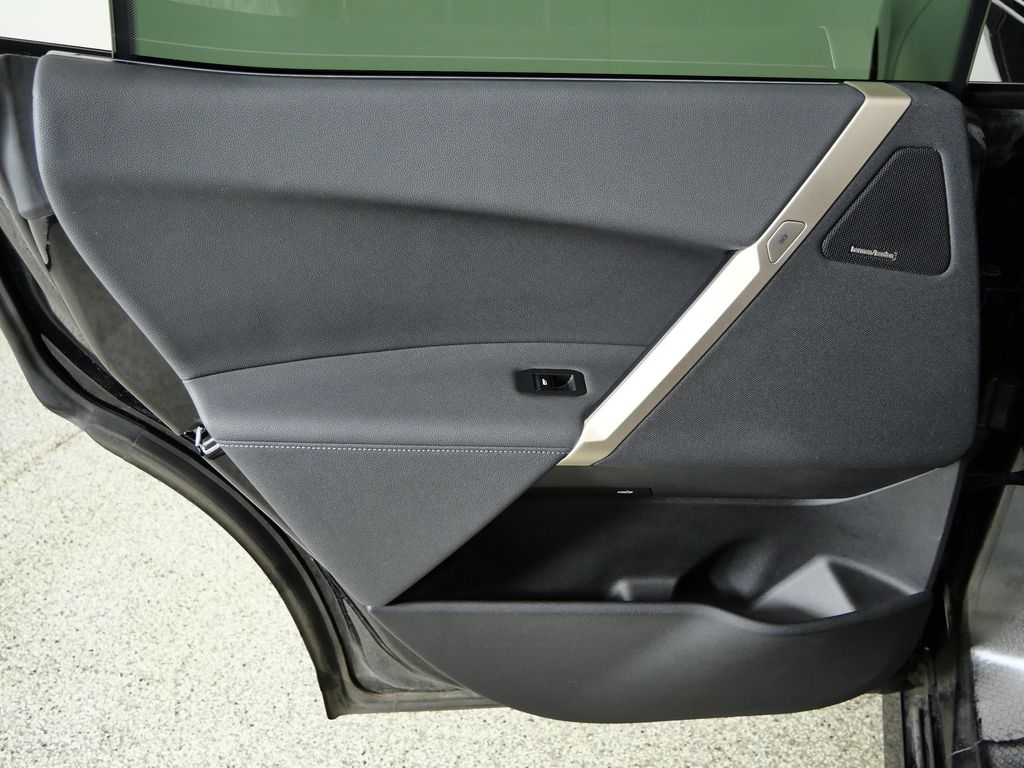 Thumbnail: 2023 BMW iX - 34