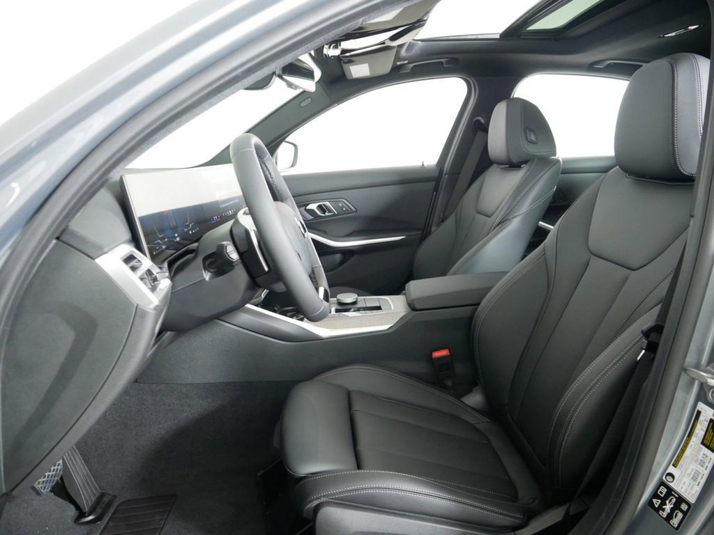 Thumbnail: 2025 BMW 3 Series - 37