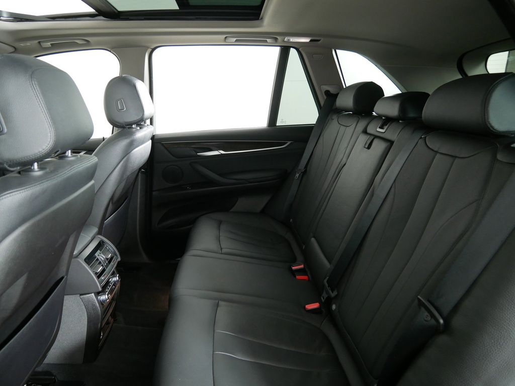 Thumbnail: 2016 BMW X5 - 30