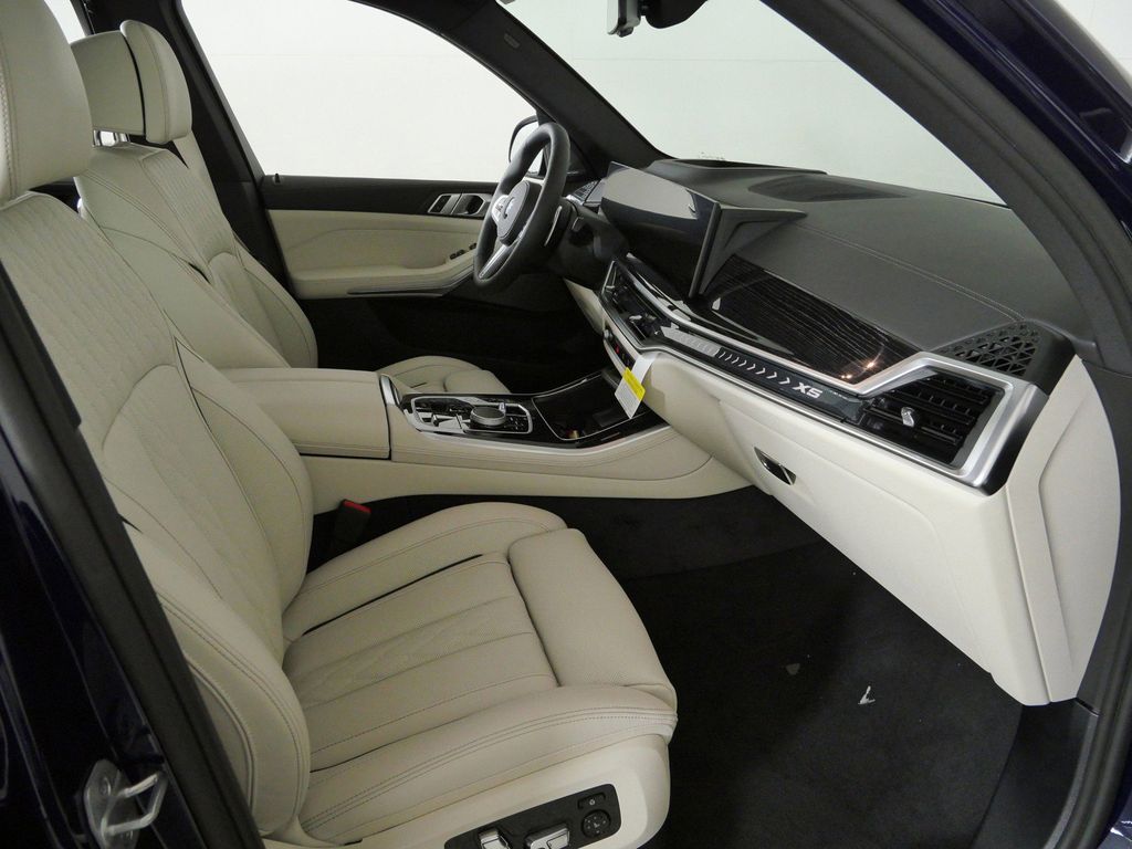 Thumbnail: 2026 BMW X5 - 20
