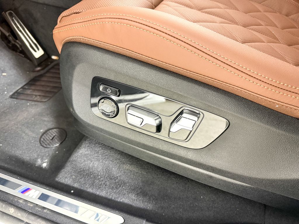 Thumbnail: 2026 BMW X5 - 34