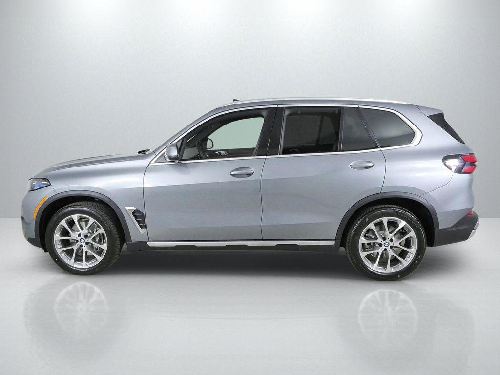 Thumbnail: 2026 BMW X5 - 15