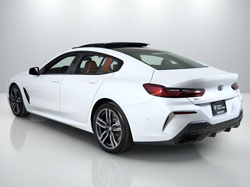 Thumbnail: 2026 BMW 8 Series - 14