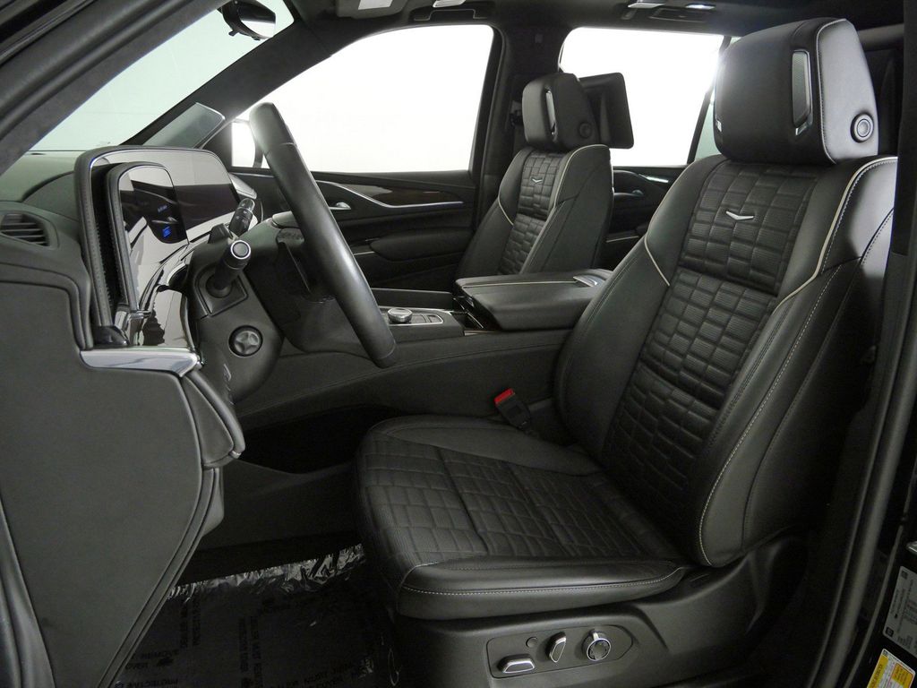 Thumbnail: 2024 Cadillac Escalade - 35