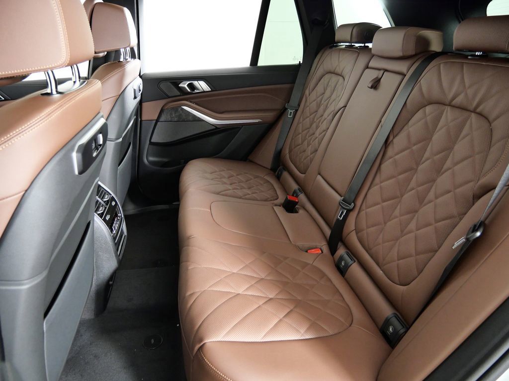 Thumbnail: 2026 BMW X5 - 35