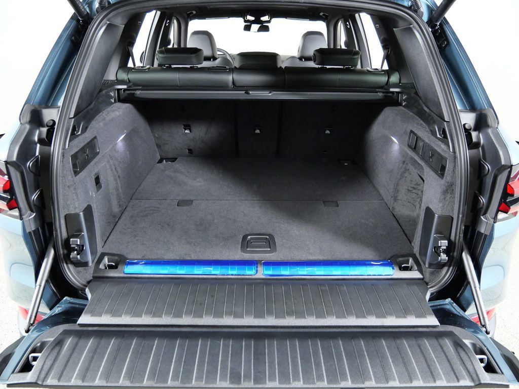 Thumbnail: 2026 BMW X5 - 30