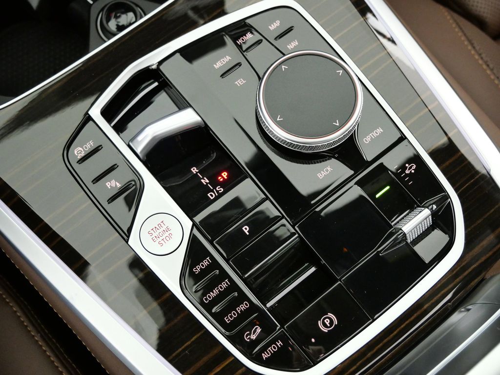 Thumbnail: 2026 BMW X5 - 48