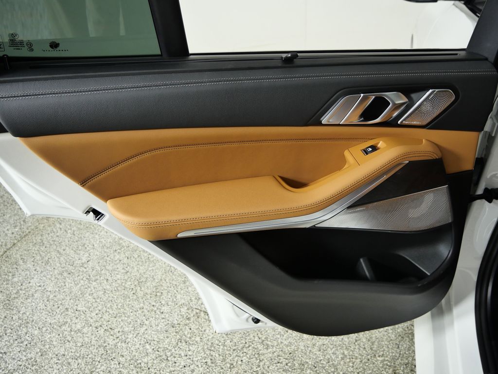 Thumbnail: 2026 BMW X5 - 31