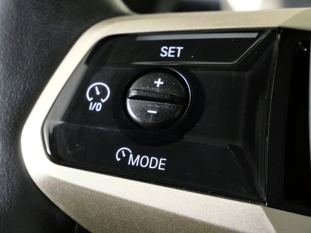 Thumbnail: 2024 BMW iX - 44