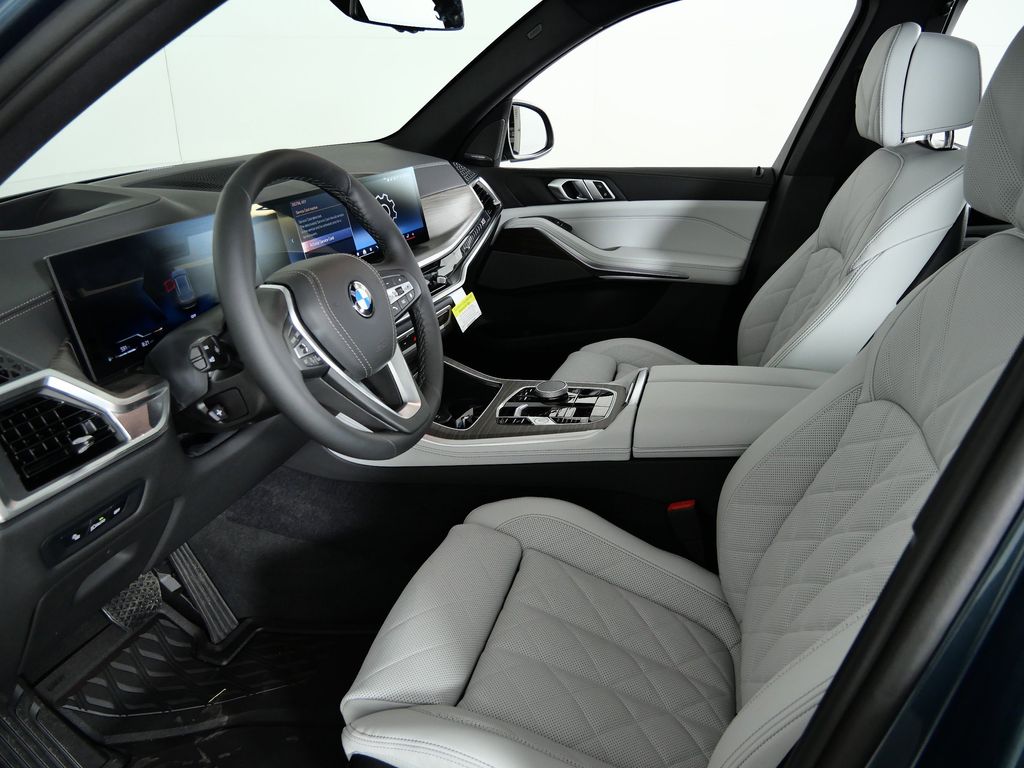 Thumbnail: 2026 BMW X5 - 35