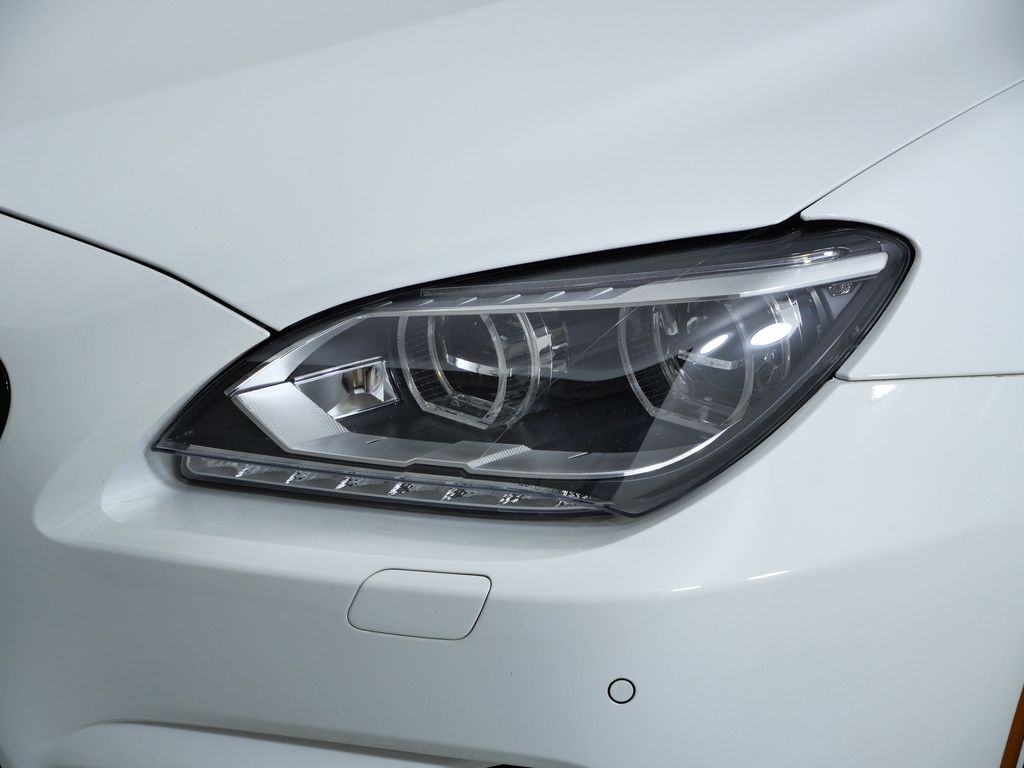 Thumbnail: 2015 BMW M6 - 4