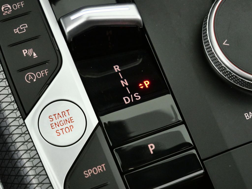 Thumbnail: 2025 BMW 3 Series - 51