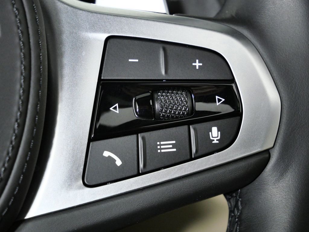 Thumbnail: 2023 BMW 3 Series - 44