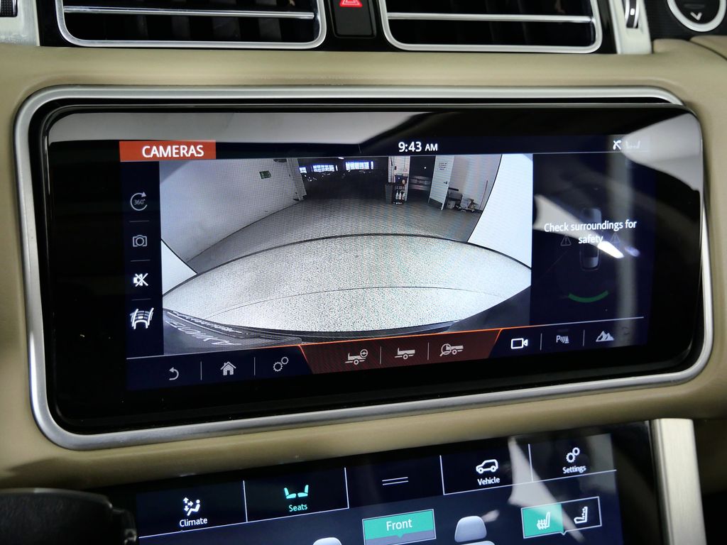 Thumbnail: 2018 Land Rover Range Rover - 50