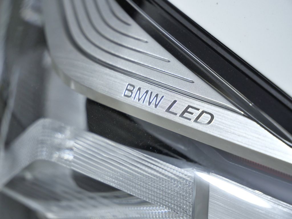 Thumbnail: 2022 BMW 5 Series - 5