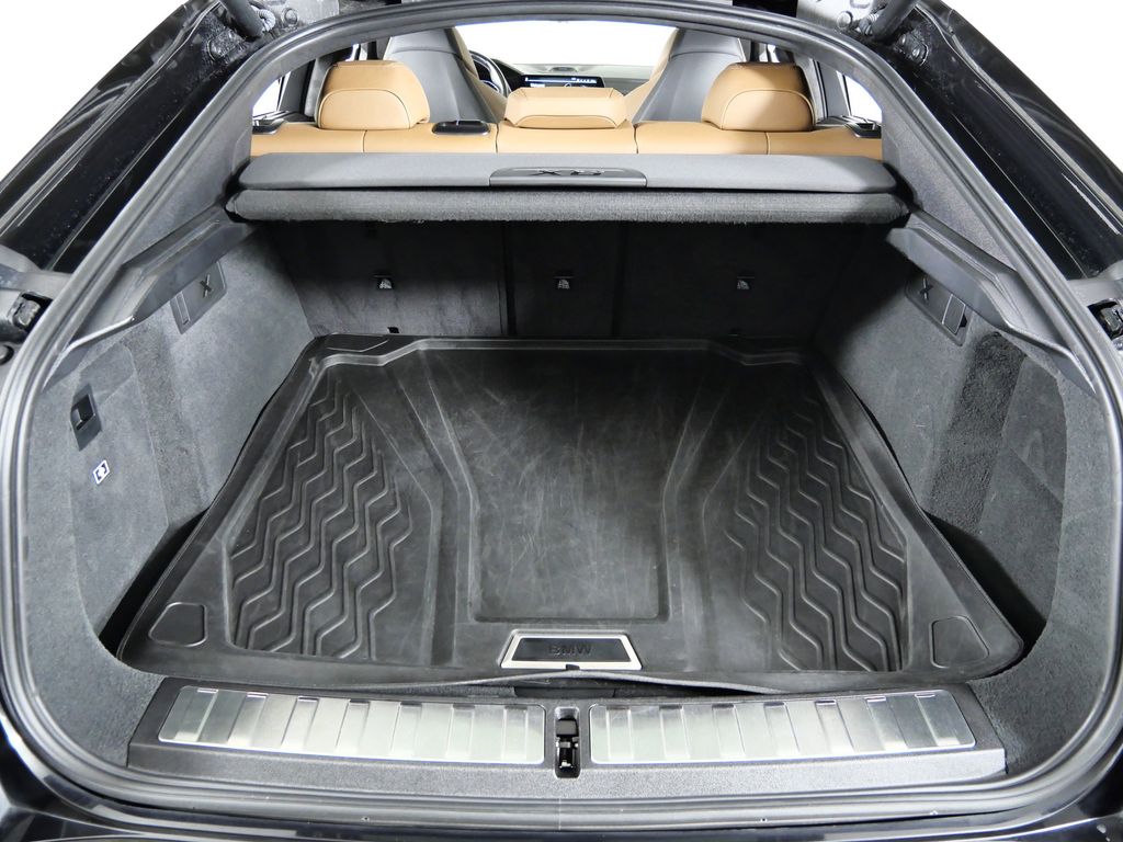 Thumbnail: 2023 BMW X6 - 27