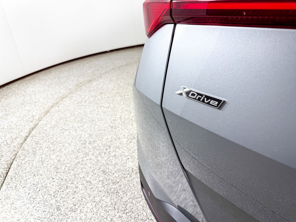 Thumbnail: 2025 BMW X3 - 13