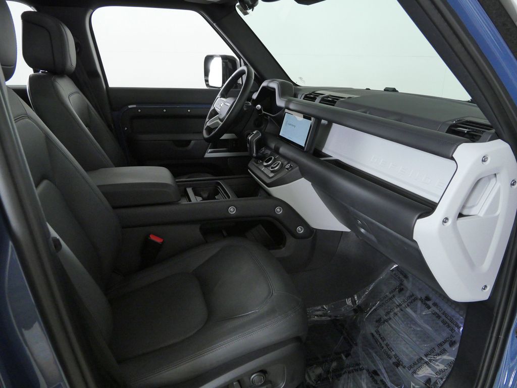 Thumbnail: 2024 Land Rover Defender - 20