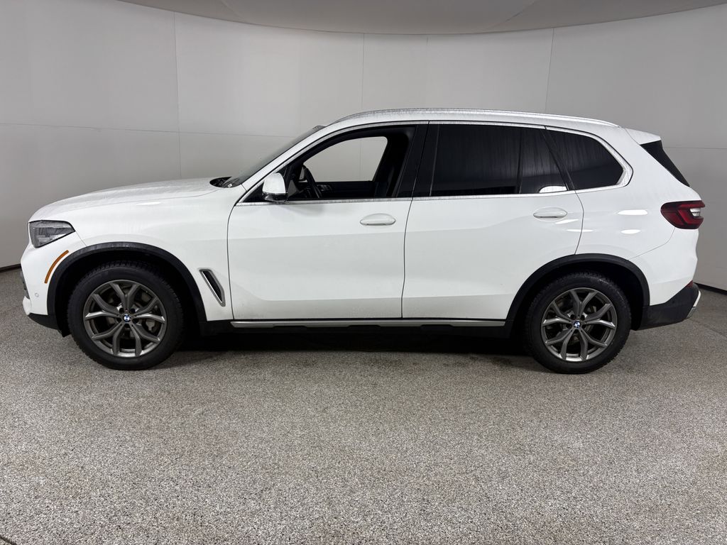 Thumbnail: 2023 BMW X5 - 6