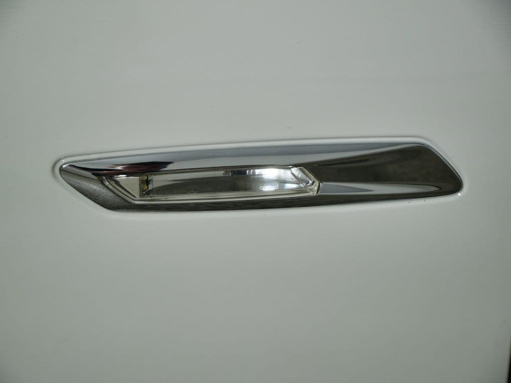 Thumbnail: 2013 BMW 5 Series - 18