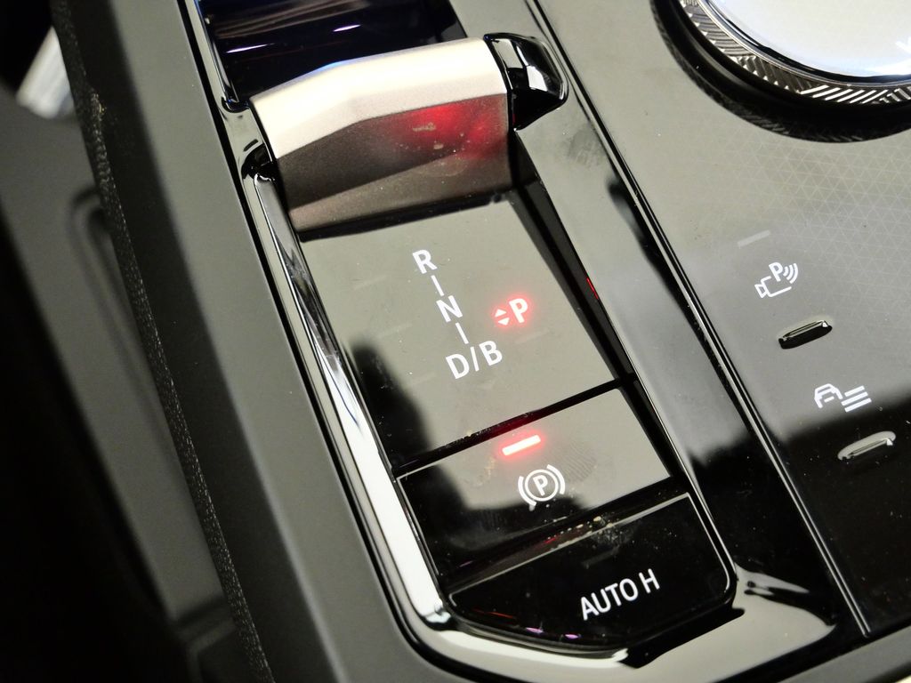 Thumbnail: 2026 BMW iX - 46