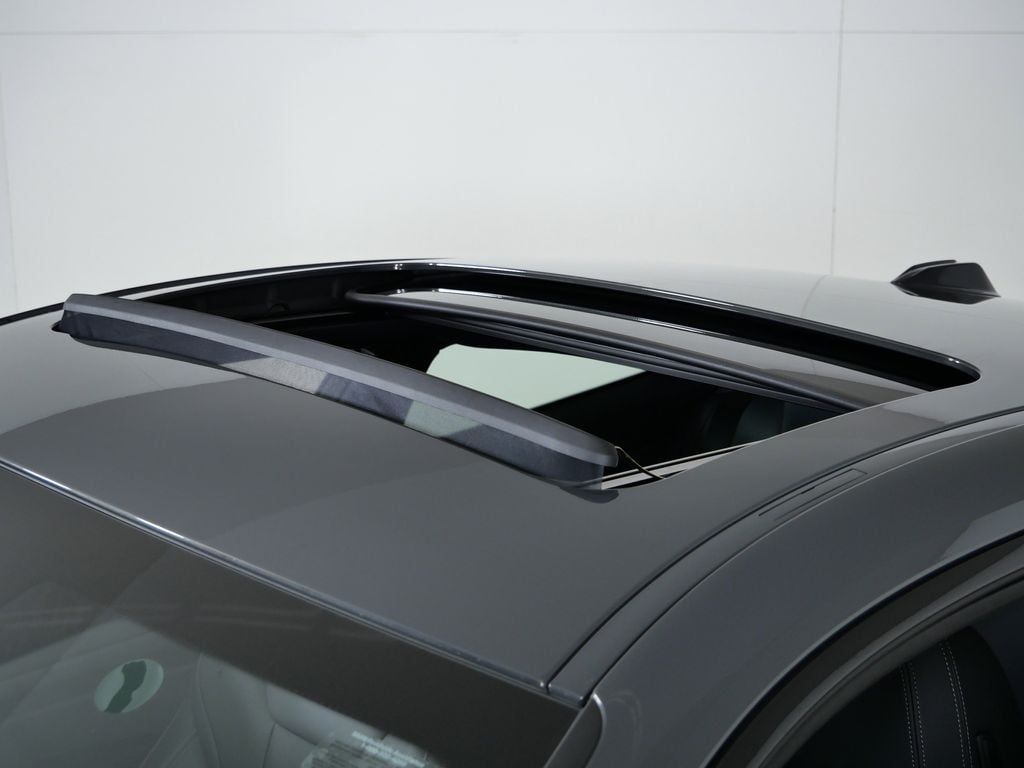 Thumbnail: 2026 BMW 4 Series - 18