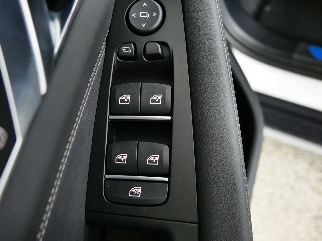 Thumbnail: 2026 BMW X5 - 34