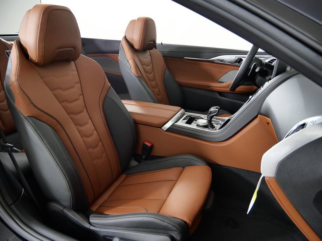 Thumbnail: 2026 BMW 8 Series - 23