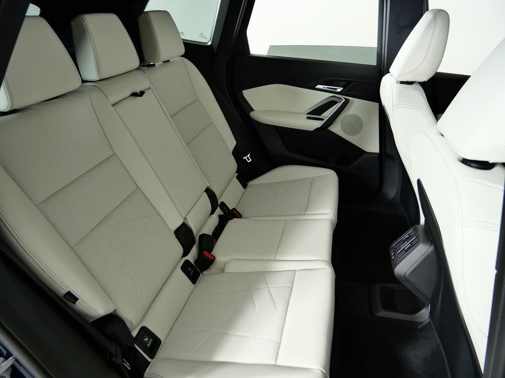 Thumbnail: 2026 BMW X1 - 27