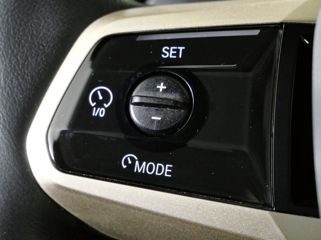 Thumbnail: 2025 BMW iX - 44