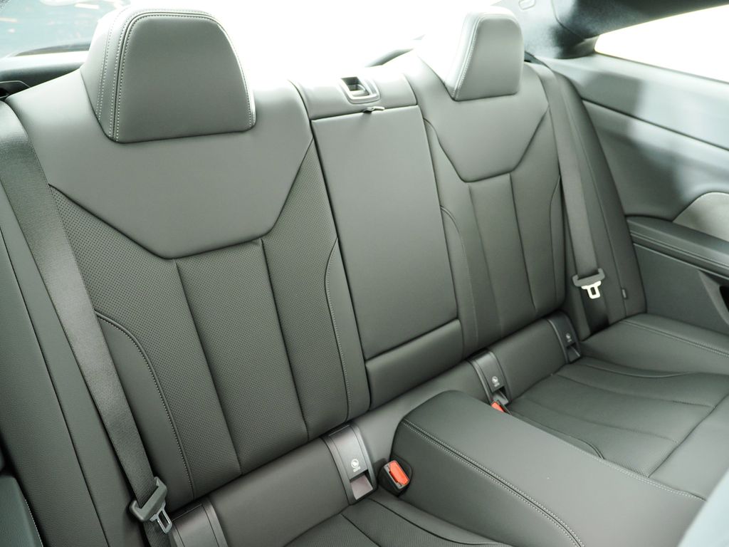 Thumbnail: 2026 BMW 4 Series - 23