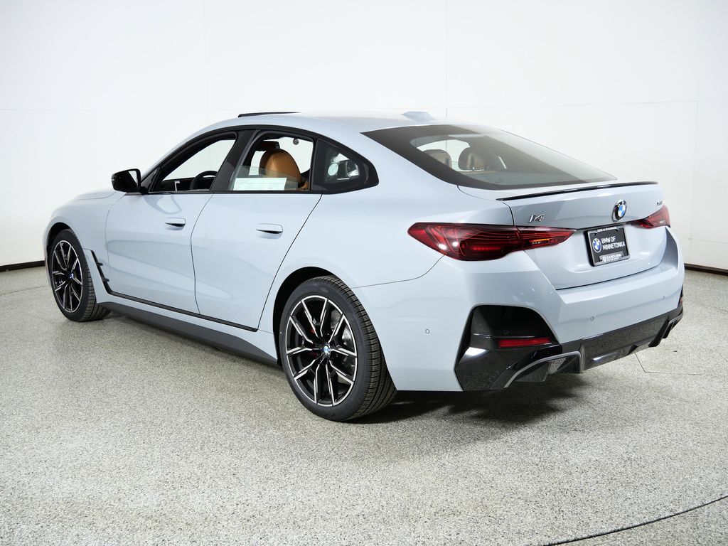 Thumbnail: 2026 BMW i4 - 14