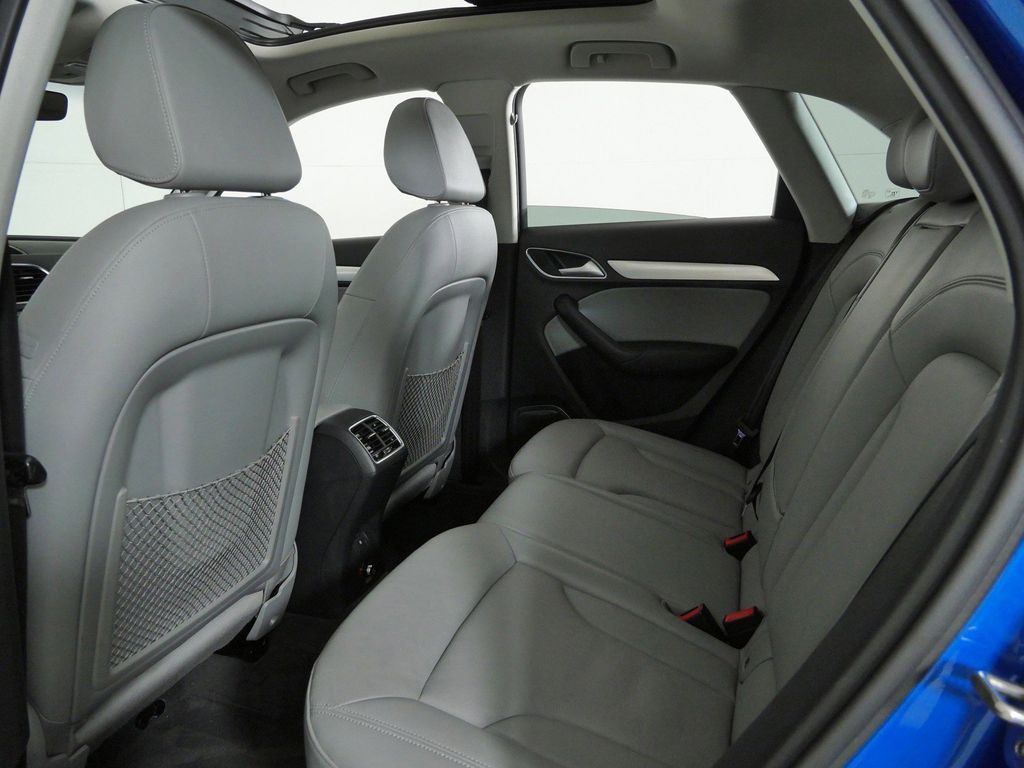 Thumbnail: 2017 Audi Q3 - 31