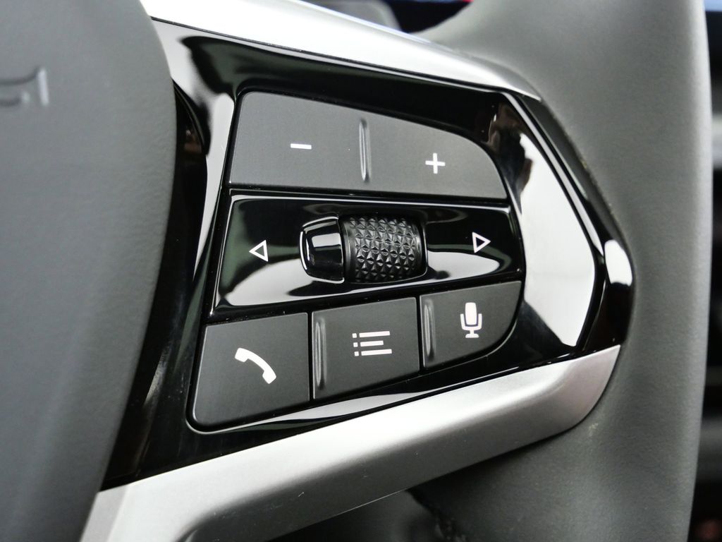 Thumbnail: 2025 BMW 3 Series - 45