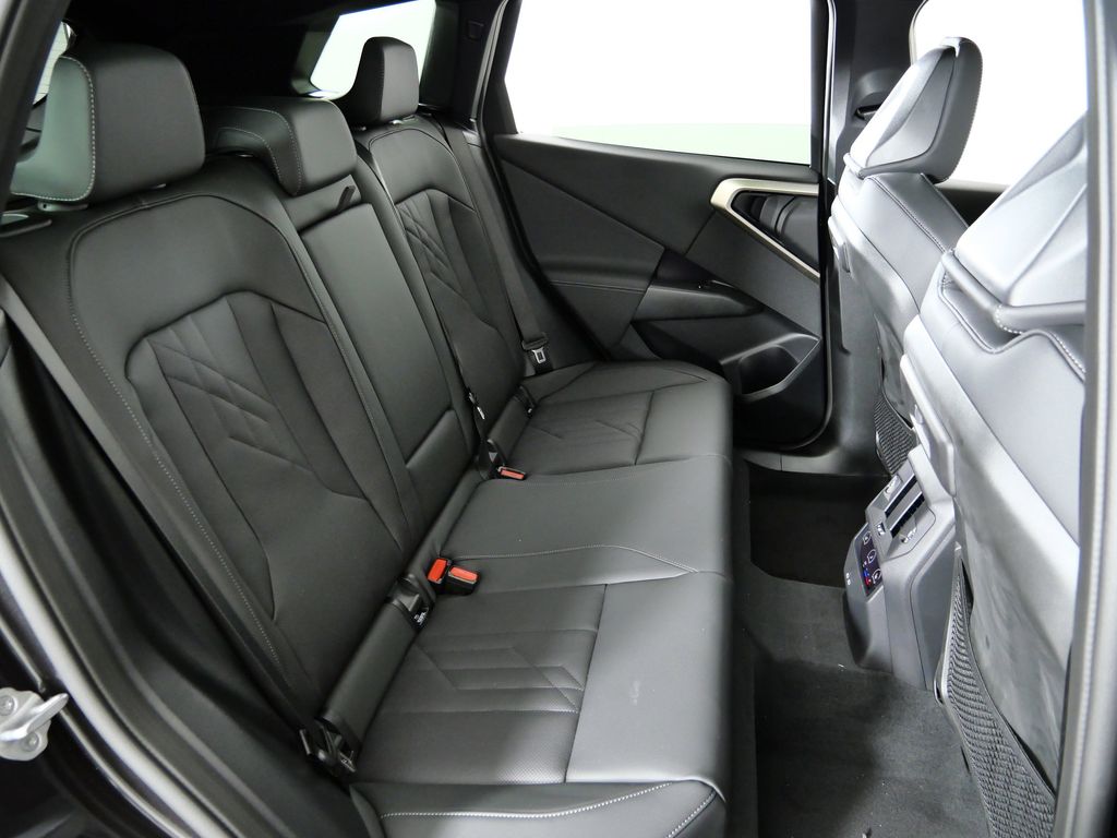 Thumbnail: 2025 BMW X3 - 26