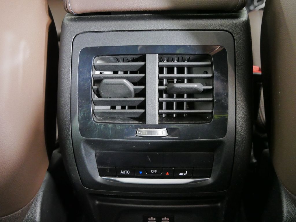 Thumbnail: 2023 BMW X4 - 29