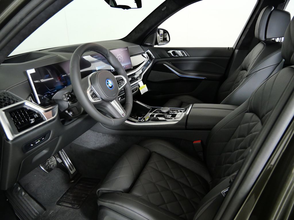 Thumbnail: 2026 BMW X5 - 35
