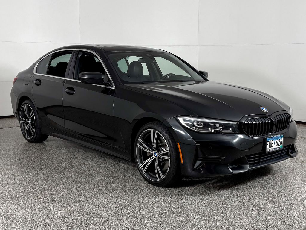 Thumbnail: 2021 BMW 3 Series - 4