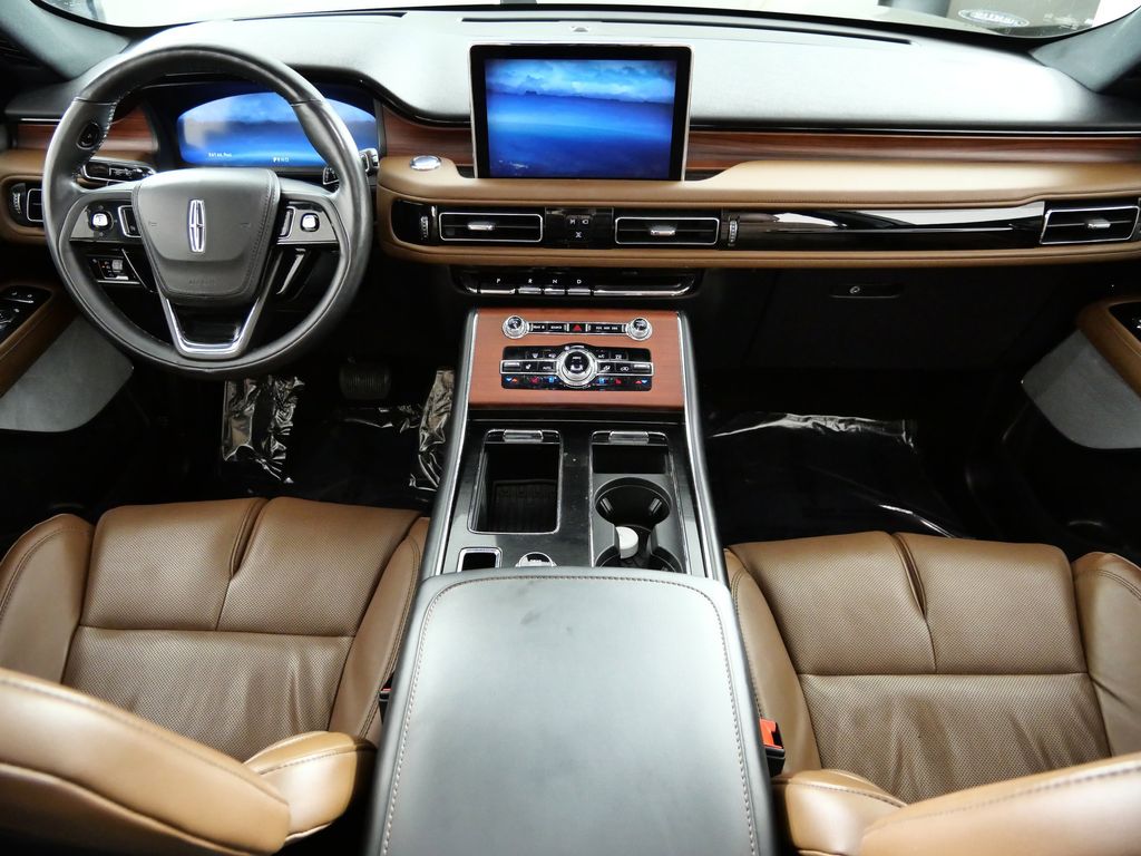 Thumbnail: 2023 Lincoln Aviator - 6
