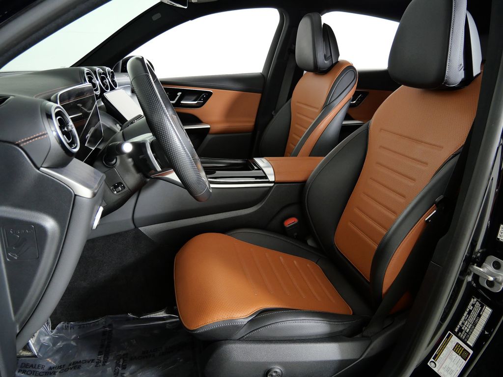 Thumbnail: 2024 Mercedes-Benz GLC - 35