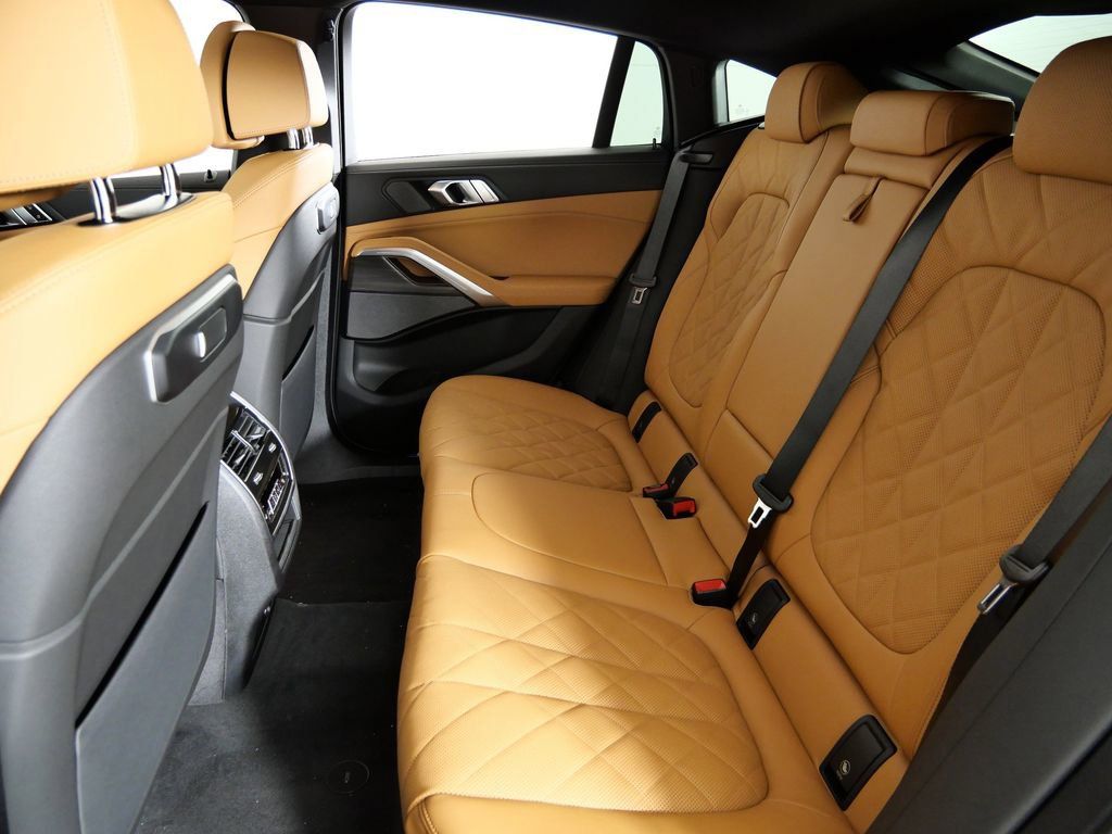 Thumbnail: 2026 BMW X6 - 34