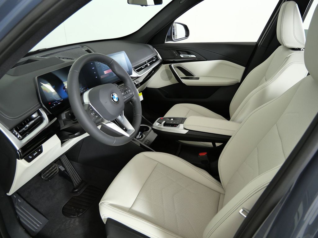 Thumbnail: 2026 BMW X1 - 32